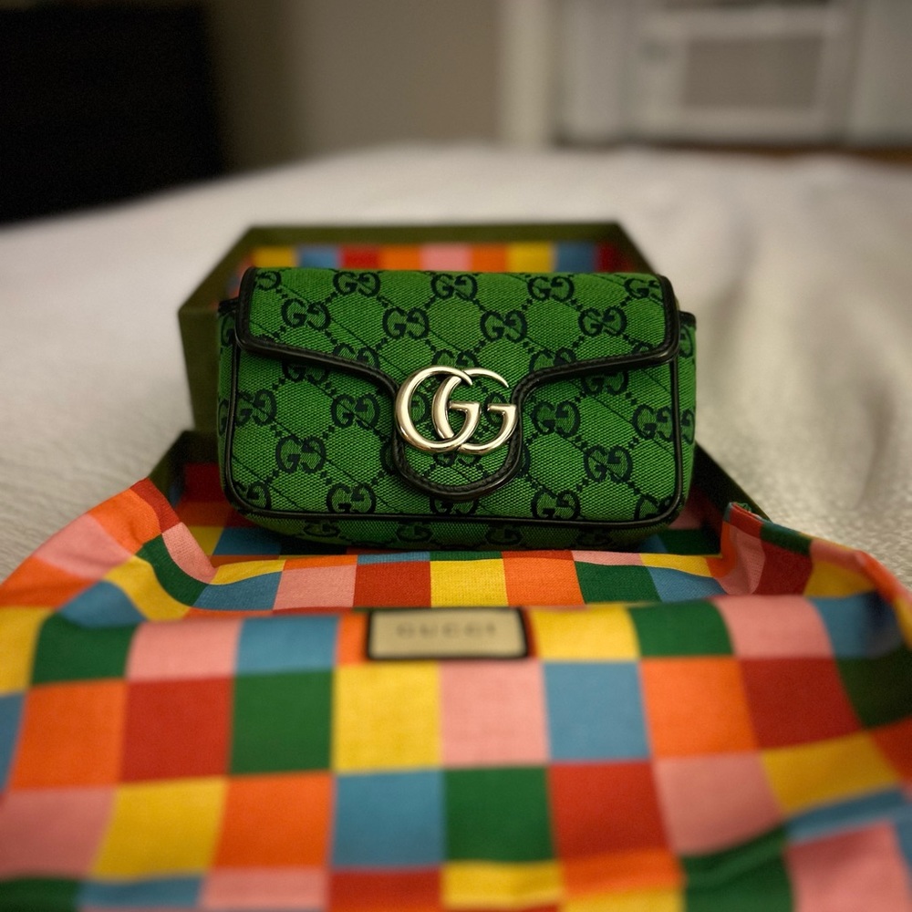 Super mini Gucci Marmont bag
